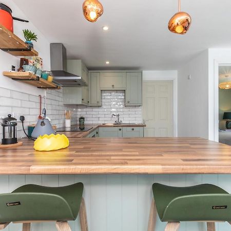 Beach, Hills, Food, Scenic Walks-The Kelp House. Peacehaven Экстерьер фото