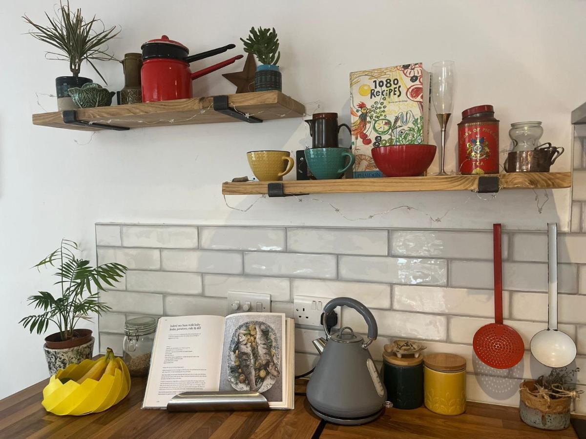 Beach, Hills, Food, Scenic Walks-The Kelp House. Peacehaven Экстерьер фото