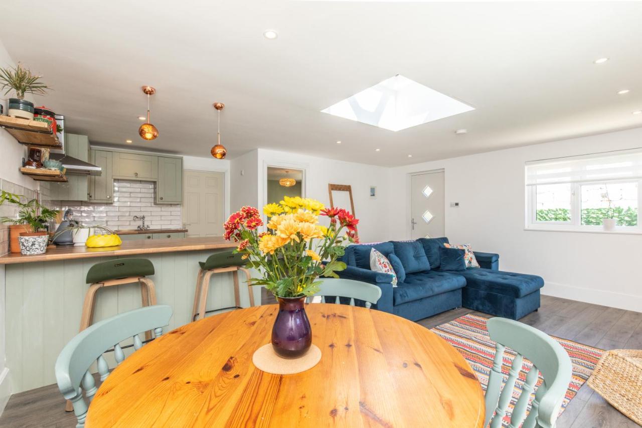 Beach, Hills, Food, Scenic Walks-The Kelp House. Peacehaven Экстерьер фото